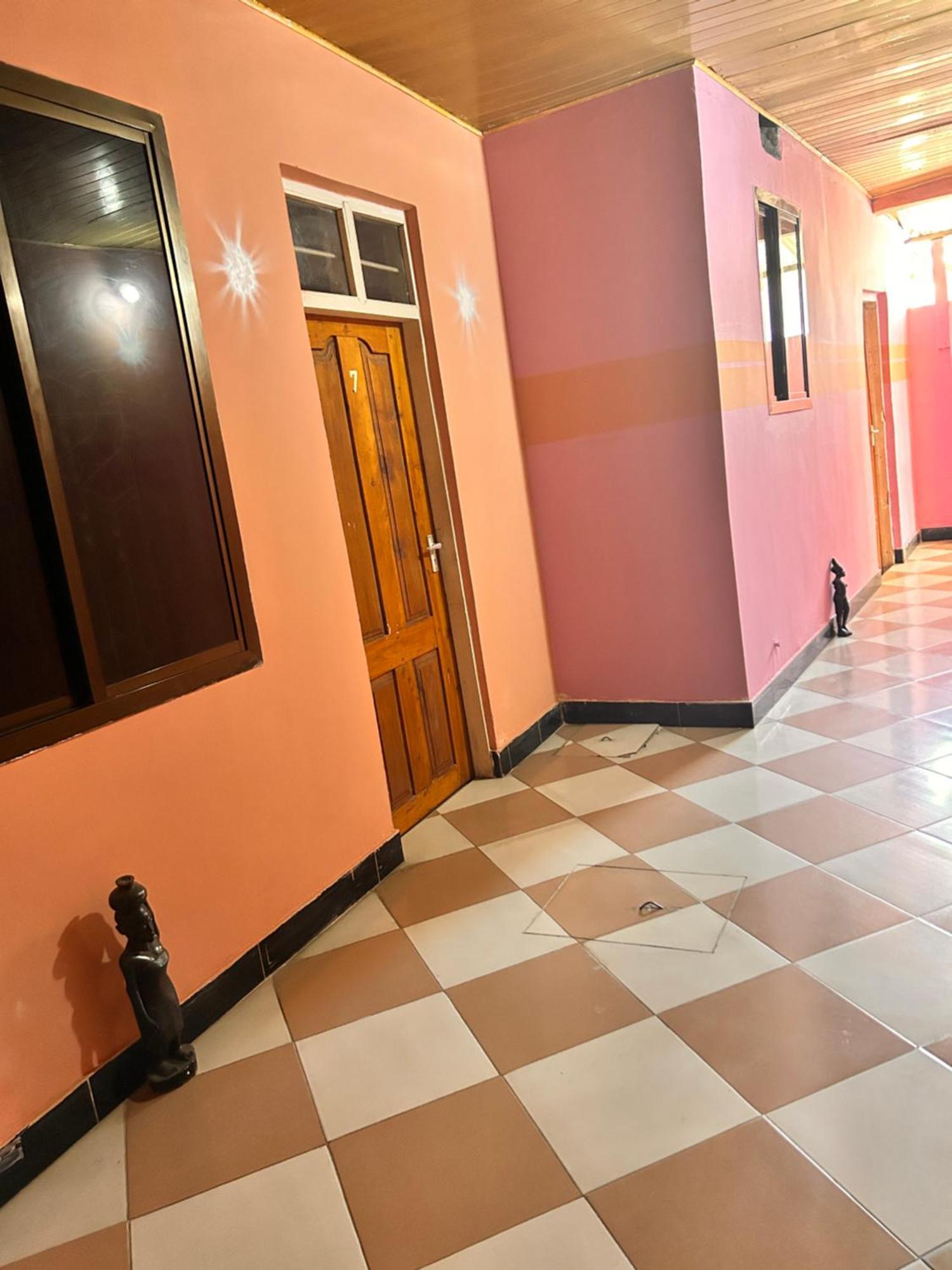 Tanpak Gardens Bnb Bed & Breakfast Darüsselam Dış mekan fotoğraf