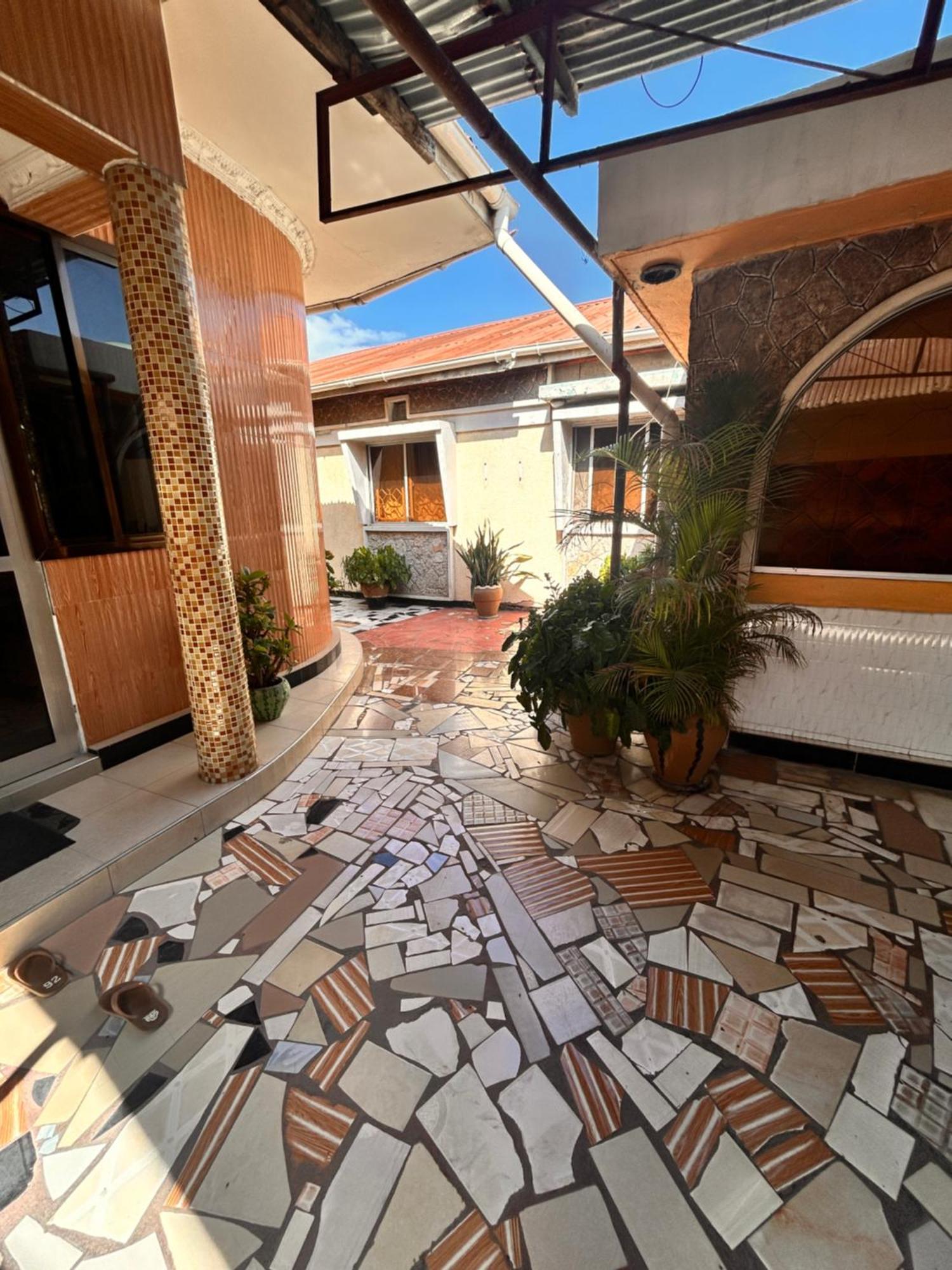 Tanpak Gardens Bnb Bed & Breakfast Darüsselam Dış mekan fotoğraf