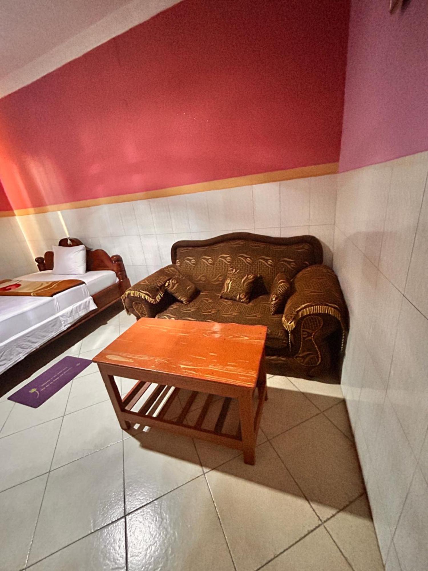 Tanpak Gardens Bnb Bed & Breakfast Darüsselam Dış mekan fotoğraf