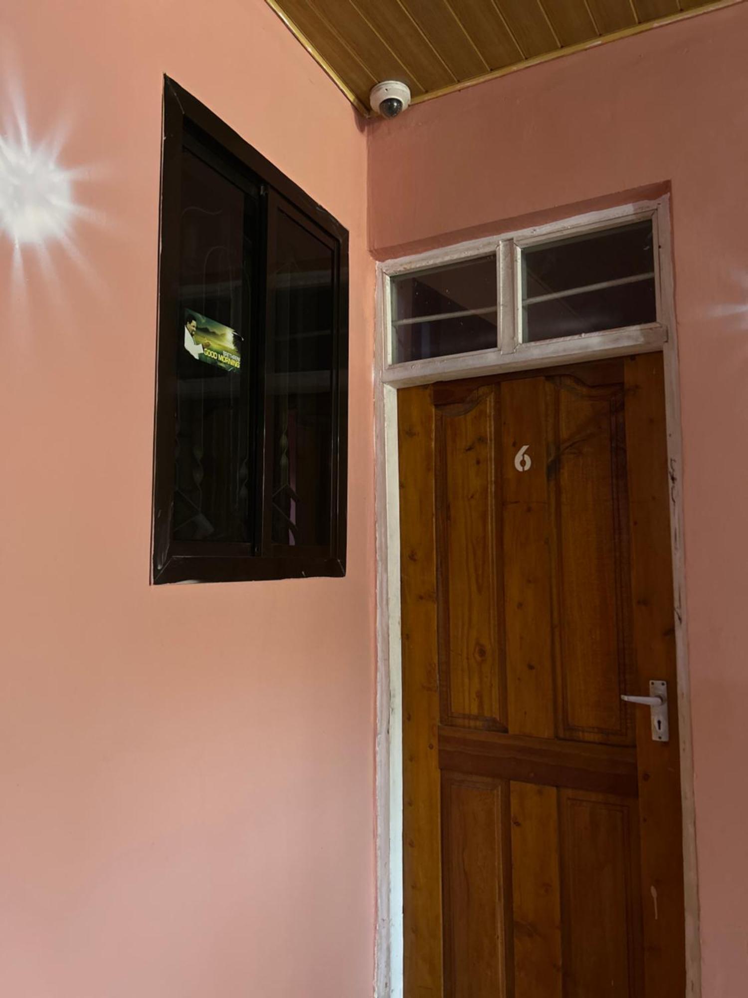 Tanpak Gardens Bnb Bed & Breakfast Darüsselam Dış mekan fotoğraf